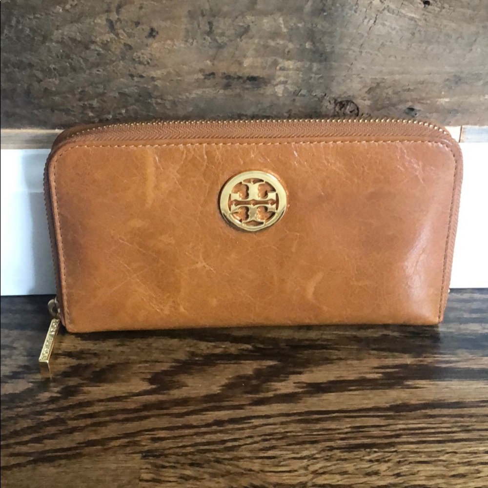 Tory Burch Wallet
